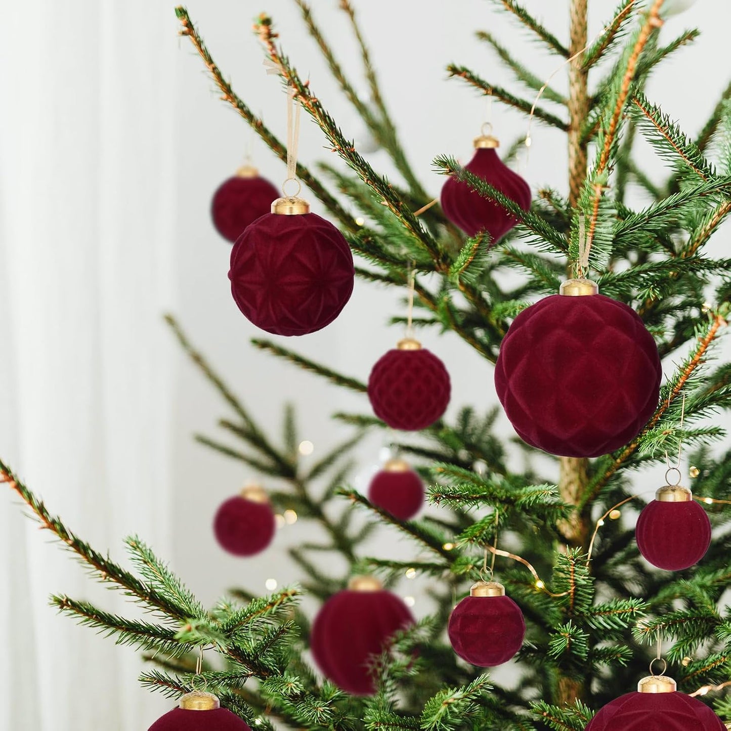 46PCS Velvet Christmas Ball Ornaments Set, Flocked Shatterproof Xmas Tree Decor, Assorted Hanging Ornaments with Loop for Holiday Home Decor, Christmas Tree, Mantel, Party Decoration (Red)