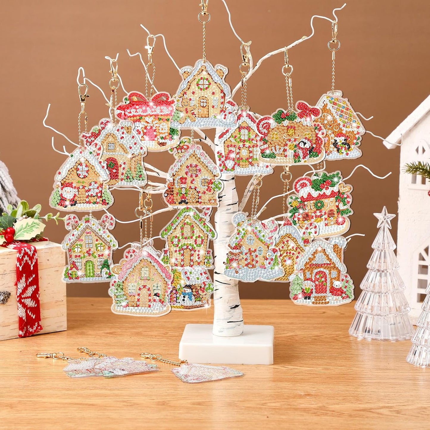 Tondiamo 20 Pcs Christmas Diamond Painting Keychain Kits 5D DIY Diamond Art Pendants Double Sided Hanging Key Chains for Christmas Party Decoration DIY (Gingerbread House)