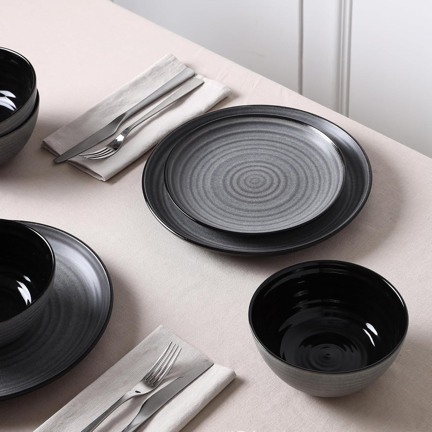 Stone Lain Dua 4-Piece Salad Plate Set Stoneware, Black