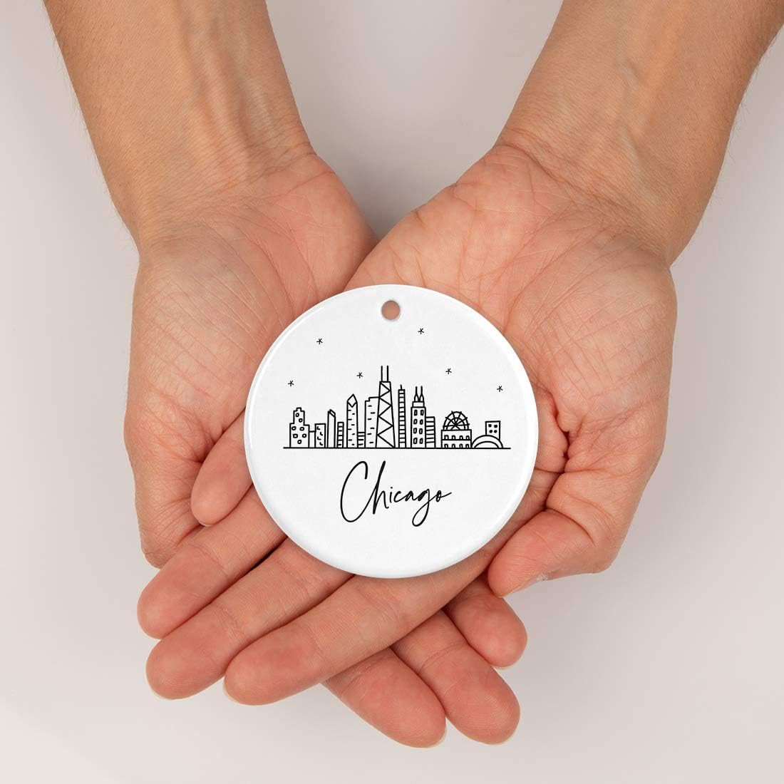 Andaz Press Round Ceramic Porcelain Christmas Tree Ornament Keepsake, Chicago Black and White Stars City Skyline Graphic, 1-Pack, Birthday Gift Idea for Family, Coworker, Him, Her, Includes Gift Box