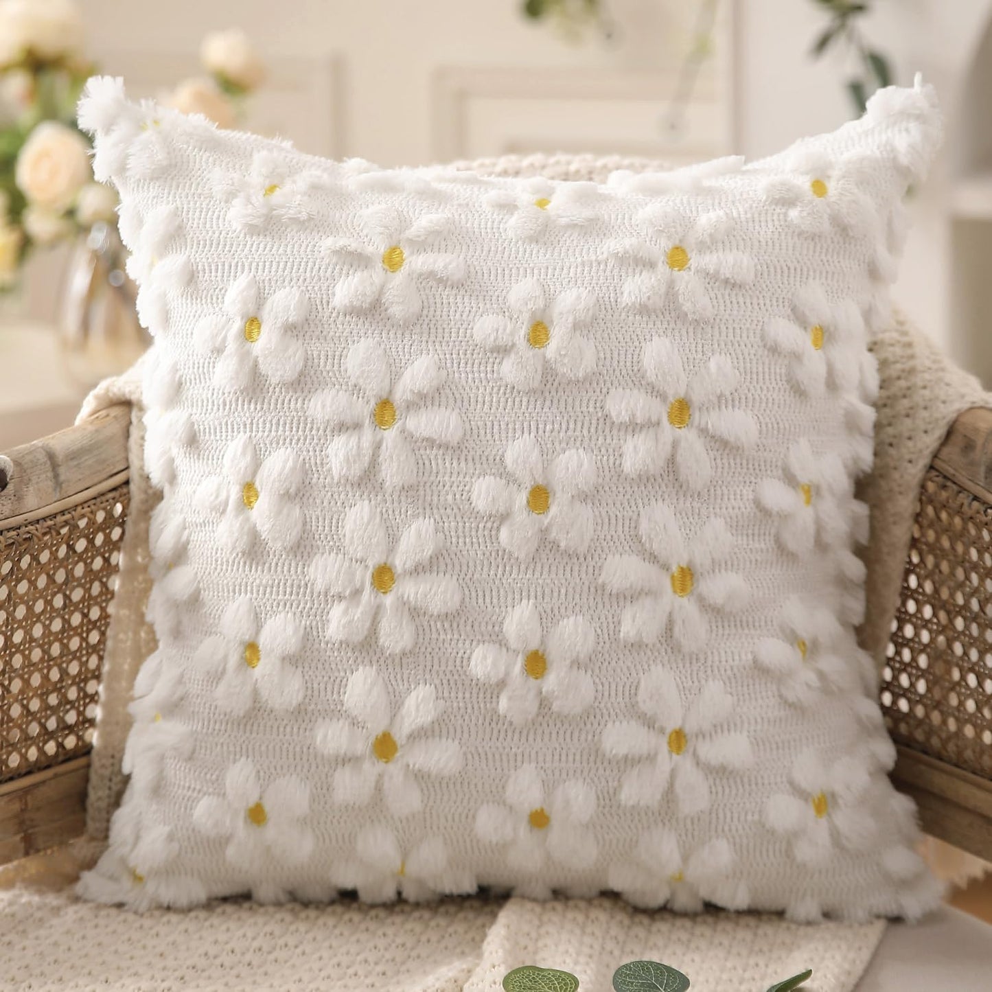 DFXSZ Spring Summer Pillow Covers 20x20 inch Set of 2 Farmhouse Decor Yellow Flower Heart Daisy Soft Plush Faux Fur Jacquard Throw Pillows for Bedroom Sofa Holiday Spring Summer Home Decor PTK024A20