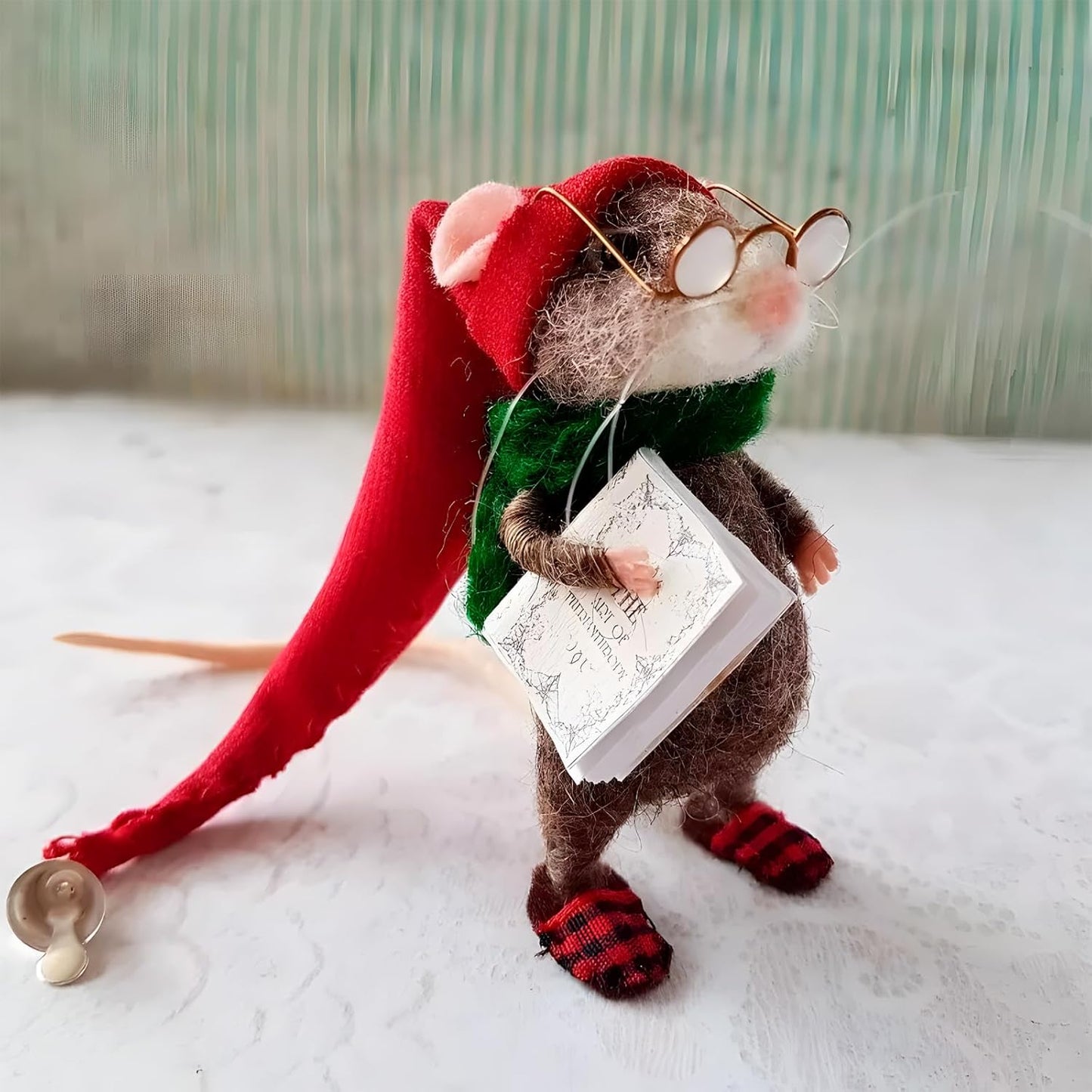 Felted Mouse, Cute Miniature Dollhouse Felt Mouse Ornament, Felt Wool Mice Figurine for Holiday Decor, Needle Felted Mouse Doll Decorations Festival Statue (Mrs. Claus)