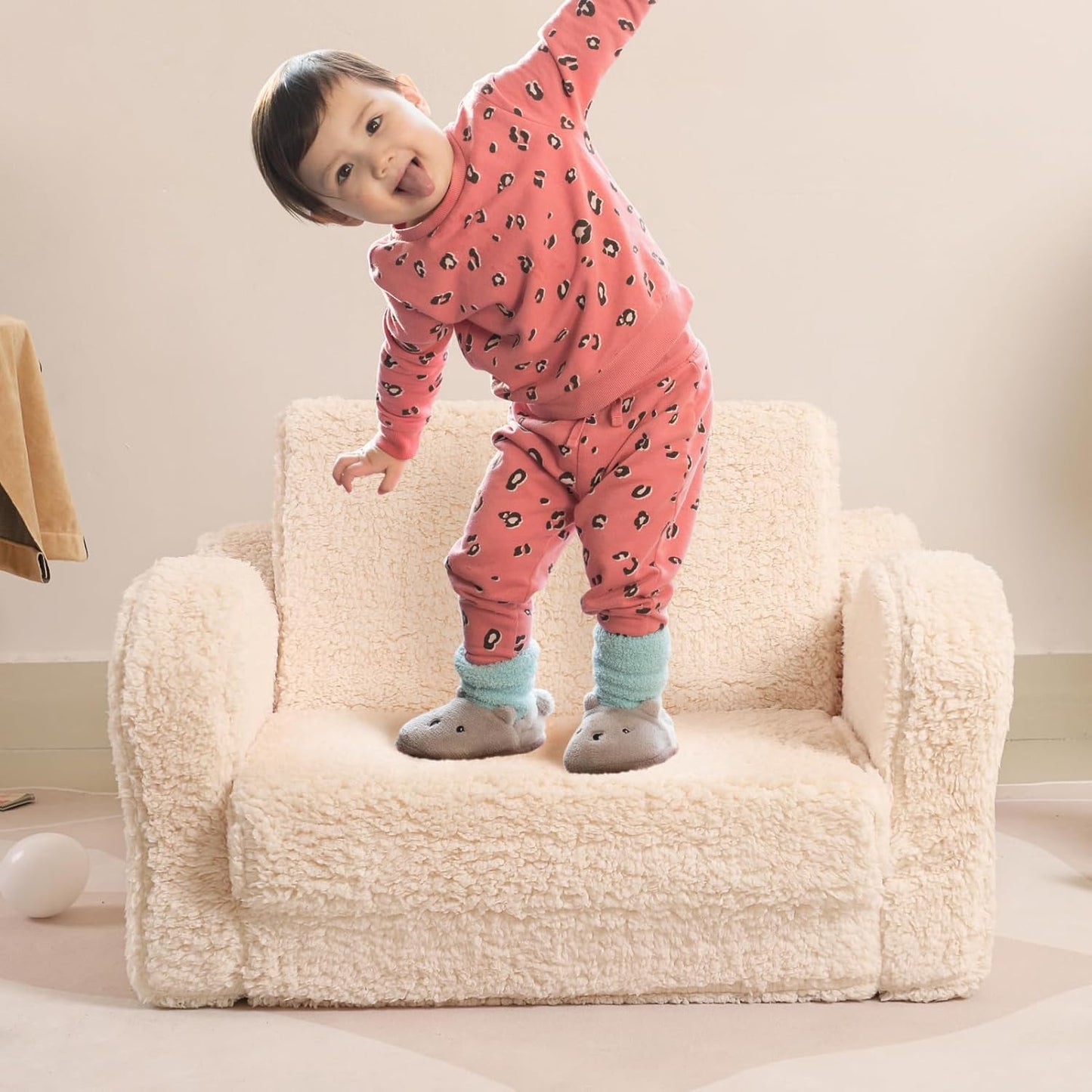 Kids Chairs for Toddler, 2-in-1 Toddler Soft Sherpa Couch Fold Out, Convertible Sofa to Lounger for Girls and Boys, Cream