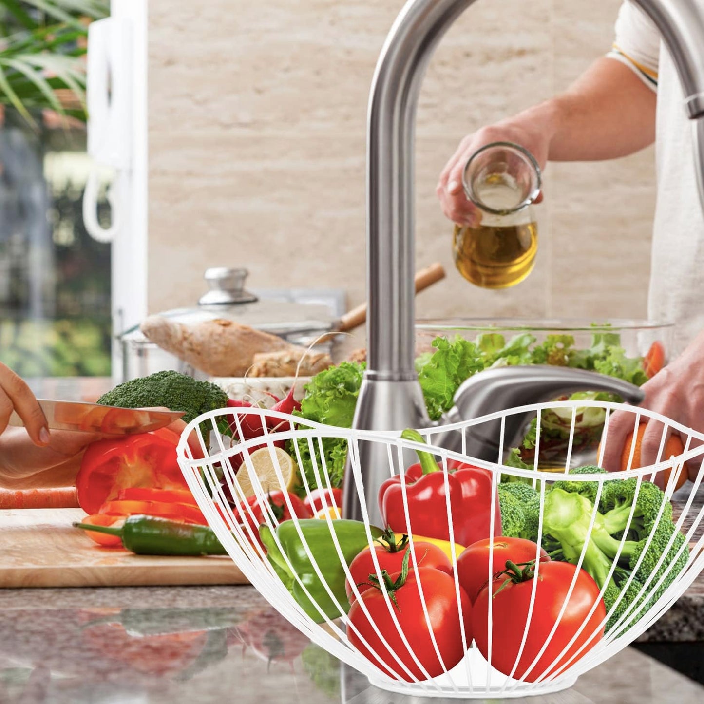 Metal Wire Fruit Basket, White Fruit Bowl for Kitchen Counter, Fruit Holder Stand Storage Baskets for Countertop, Home Decor, Table Centerpieces, Vegetable Bowls for Fruits, Veggies, Snacks (White)