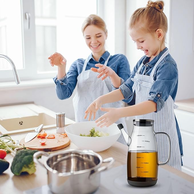 Large Glass Oil Dispenser Bottle for Kitchen Cooking Recipiente Para Aceite De Cocina Olive Oil Vinegar Dispenser Cruet Stainless Steel Lid No Drip Liquid Container (Grey, 20oz / 600ml)