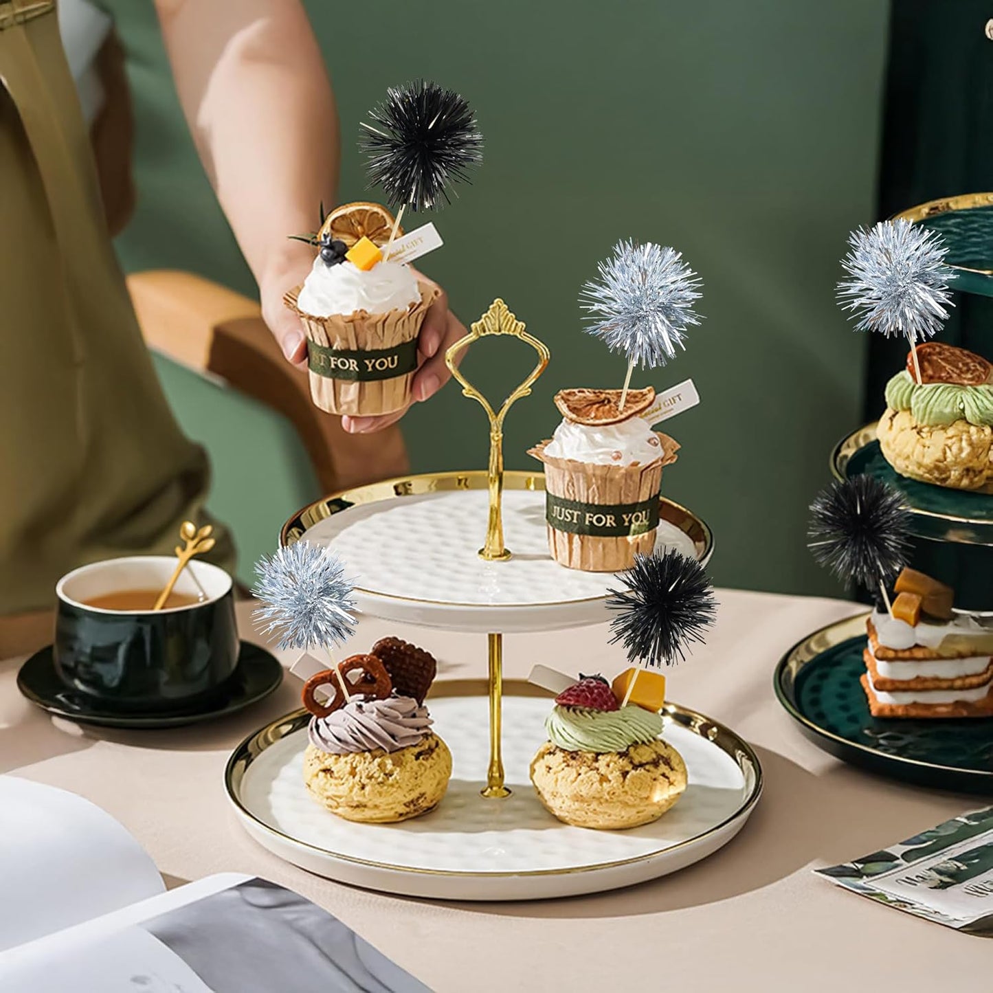 Ephlyn 30Pcs Foil Firework Cupcake Toppers Sparkles Fireworks Sticks Birthday Decorations Sparkle Tinsel Cocktail Fruit Toothpick for Birthday Wedding Graduation Party Cake Decorations Black Silver