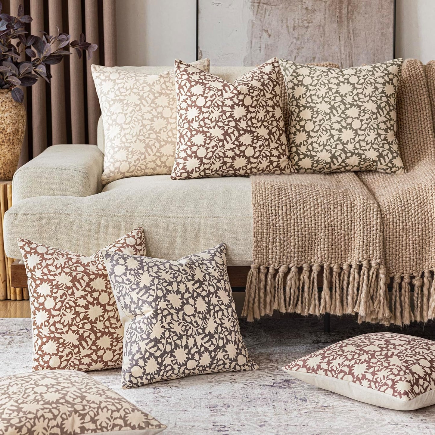 Foindtower Set of 2 Decorative Neutral Floral Throw Pillow Covers Accent Farmhouse Cushion Covers Boho Vintage Pillowcase for Couch Sofa Bedroom Living Room Home Decor Outdoor,18×18 Inch,Wine Red