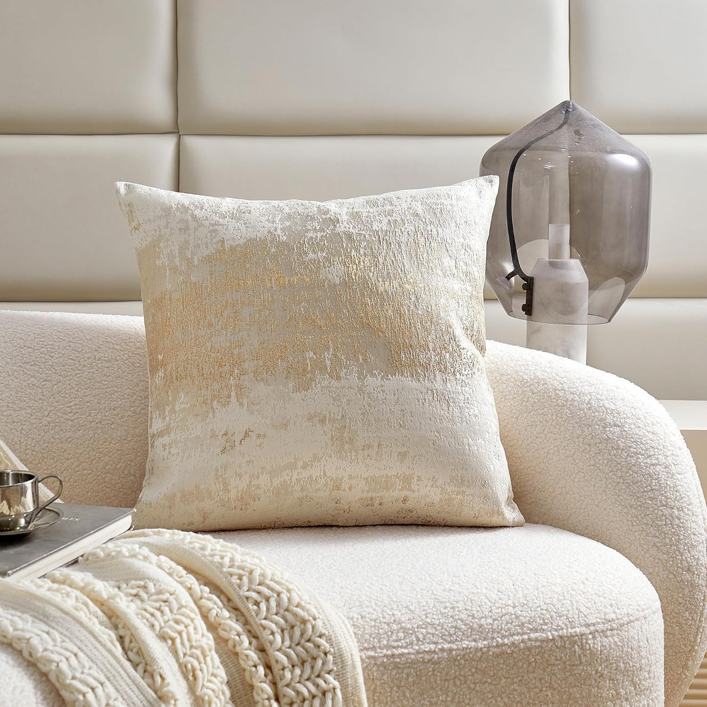 THE-TINOART Beige & Gold Jacquard Pillow Cover 22x22 - Reversible Luxury Throw Pillow Cover with Gold Embroidery & Velvet Backing, Decorative Cushion Cover for Sofa, Bed, Living Room