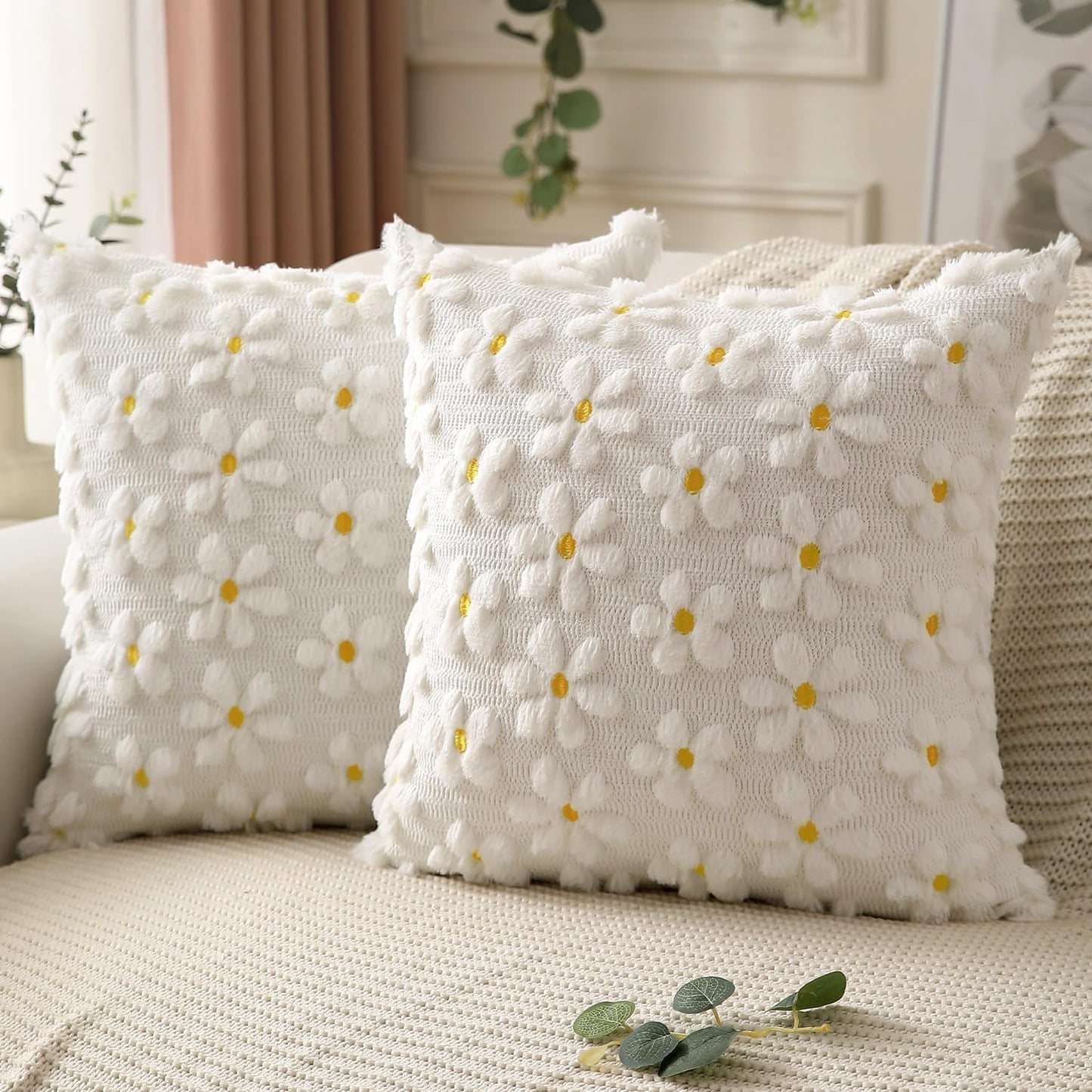 DFXSZ Spring Summer Pillow Covers 18x18 inch Set of 2 Farmhouse Decor Yellow Flower Heart Daisy Soft Plush Faux Fur Jacquard Throw Pillows for Bedroom Sofa Holiday Spring Summer Home Decor PTK024A18