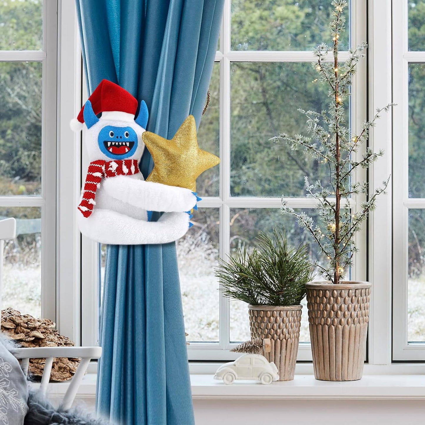 Bigfoot Snowman Christmas Tree Topper Decorations with Glitter Star Xmas Ornaments Home Decor 3D Wreath Attachment Winter Holiday Festive Gift Fits for Small 3-4ft Tree Fabric