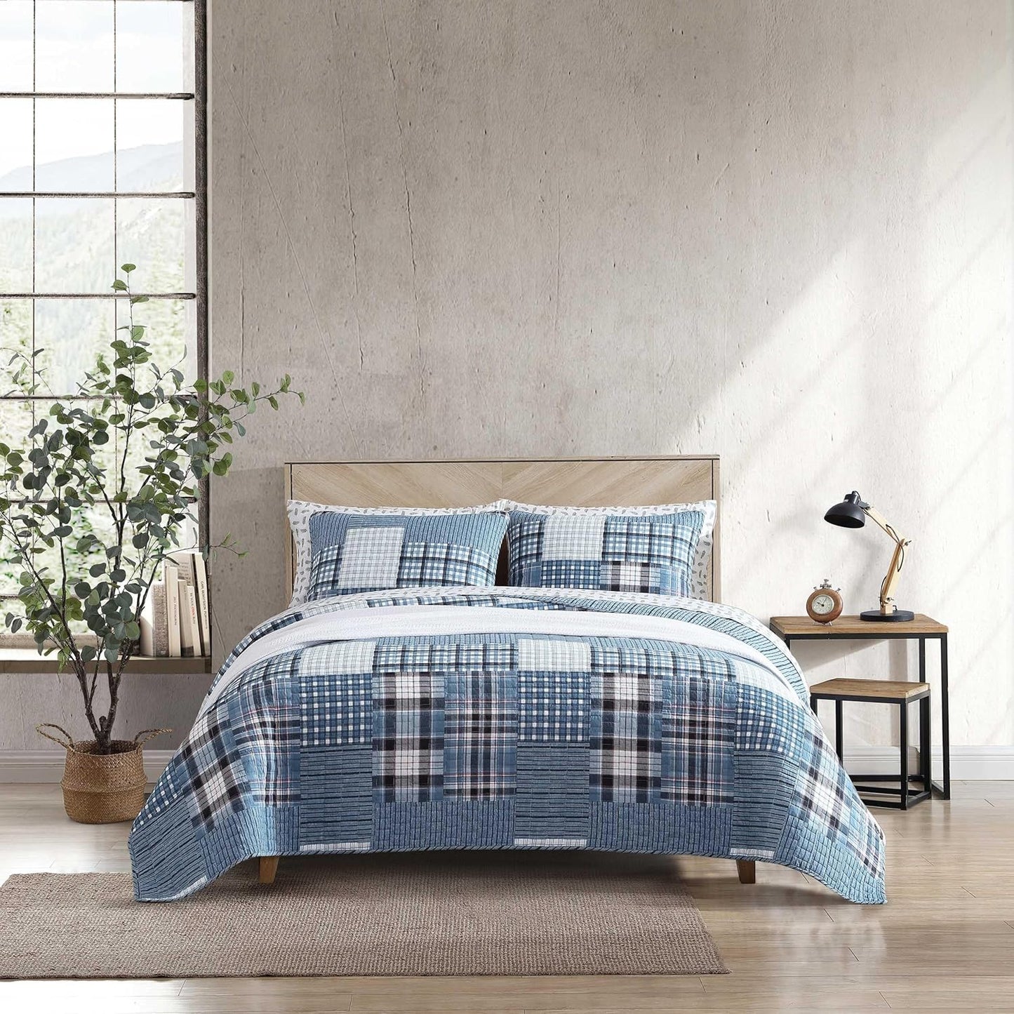 Eddie Bauer - Twin Quilt Set, Reversible Cotton Bedding with Matching Sham, Patchwork Plaid Home Decor (Hawthorne Blue, Twin)