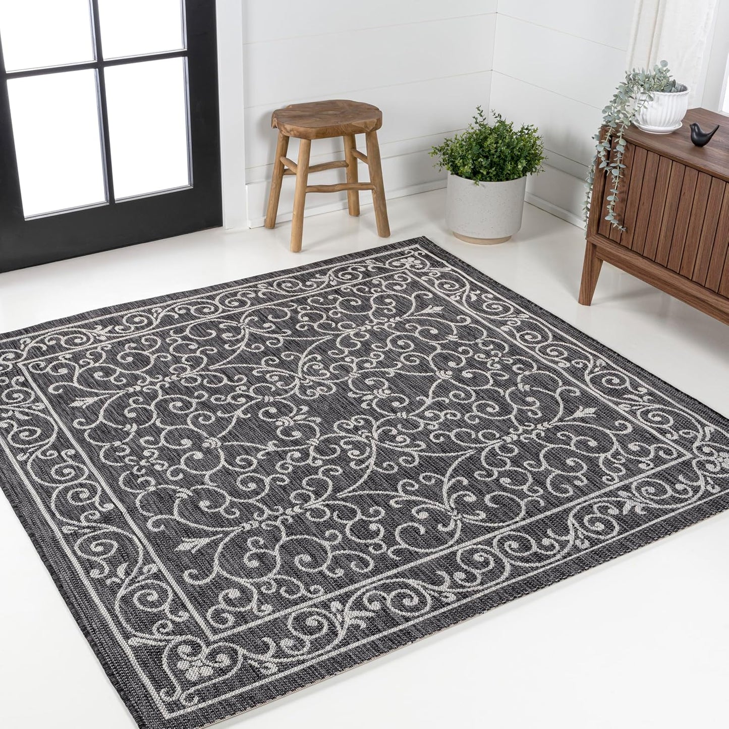 JONATHAN Y Vintage Filigree Indoor Outdoor Square Area Rug 9X9 Black/Gray, Charleston Textured Weave for Backyard, Patio, Porch, Easy-Cleaning, High Traffic, Pet-Friendly, Non-Shedding (SMB106G-9SQ)