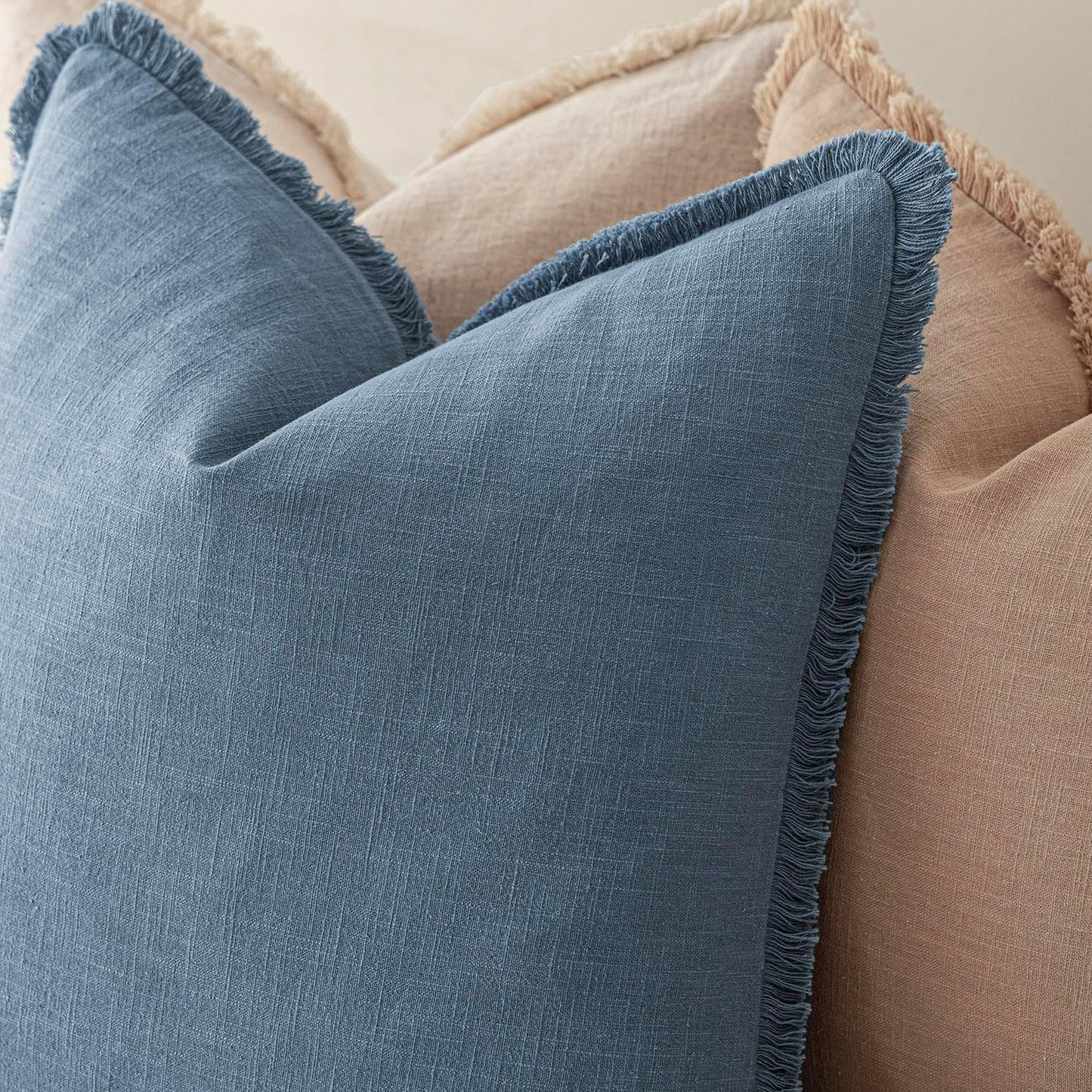 Foindtower Set of 2 Decorative Linen Fringe Throw Pillow Covers Cozy Boho Farmhouse Cushion Cover with Tassels Soft Accent Pillowcase for Couch Sofa Bed Living Room Home Decor, 18×18 Inch, Misty Blue