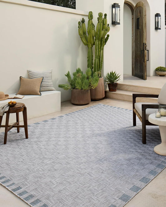Loloi Amber Lewis Topanga Collection TOP-07 Silver/Blue 7'-10" x 10' Indoor/Outdoor Area Rug