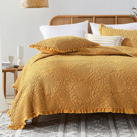HORIMOTE HOME Yellow Ruffled Quilt King Size, Stone-Washed Microfiber Lightweight Crinkled Farmhouse Rustic Shabby Chic Bedding Set, 3 Pieces Reversible Bedspread with Pillow Shams for All Season