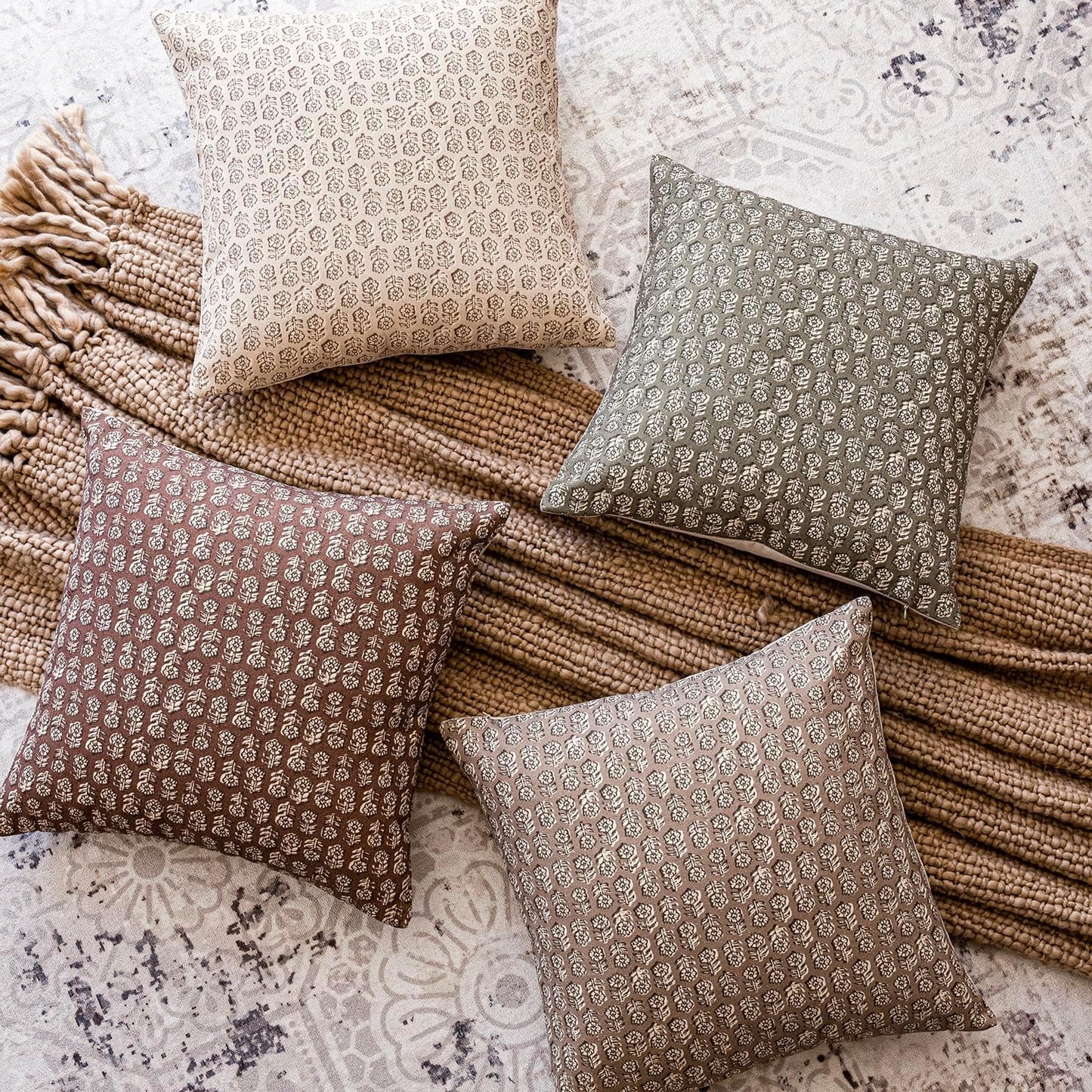 Foindtower Set of 2 Decorative Vintage Floral Print Throw Pillow Covers Neutral Modern Farmhouse Cushion Covers Boho Home Decor for Sofa Chair Couch Bedroom Living Room Outdoor,18×18 Inch,Wine Red