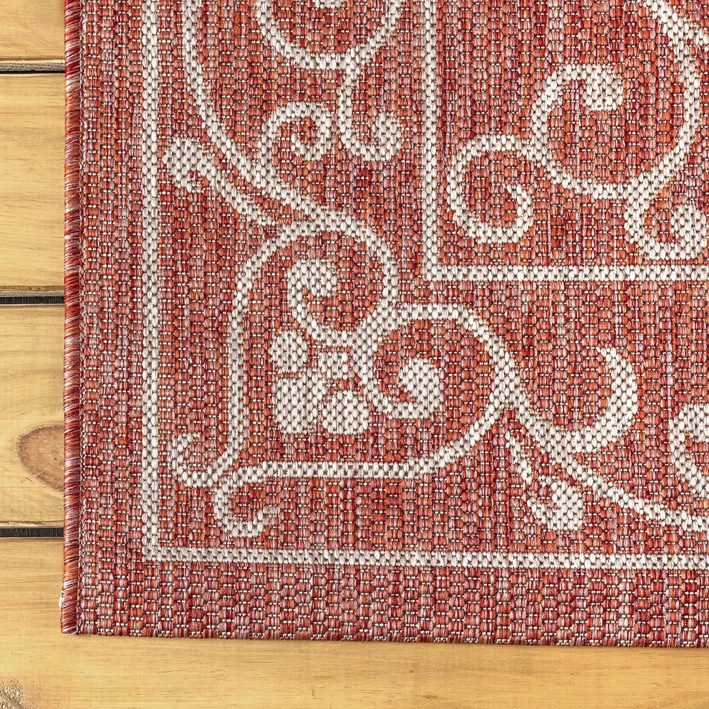 JONATHAN Y Vintage Filigree Indoor Outdoor Square Area Rug 6X6 Red/Beige, Charleston Textured Weave for Backyard, Patio, Porch, Easy-Cleaning, High Traffic, Pet-Friendly, Non-Shedding (SMB106B-6SQ)
