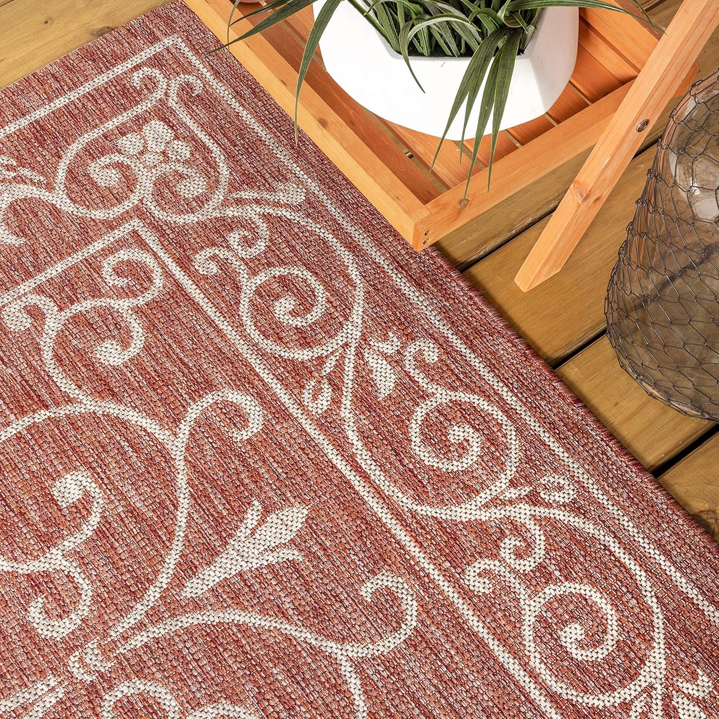 JONATHAN Y Vintage Filigree Indoor Outdoor Runner Rug 2X10 Red/Beige, Charleston Textured Weave for Backyard, Patio, Porch, Easy-Cleaning, High Traffic, Pet-Friendly, Non-Shedding (SMB106B-210)